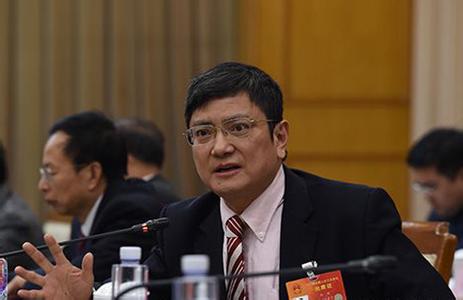 “最牛愤青教授”又出金句：理工科学生没情感