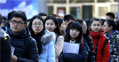 花20万+送豪车给艺考“权利”人 这样的大学名额你要么